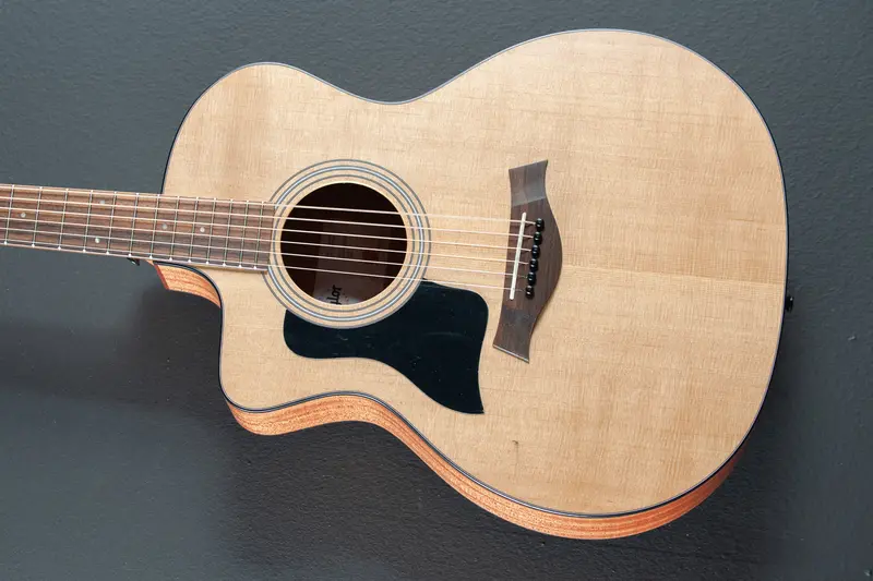 114C Sapele-Body Left-Handed Electric Guitar