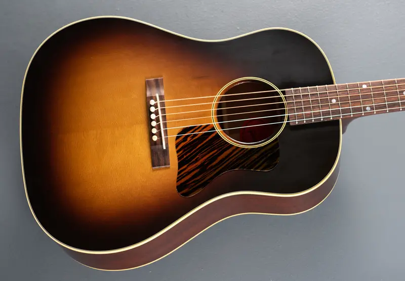 1936 Gibson J-35 Acoustic Guitar – Vintage Sunburst Finish