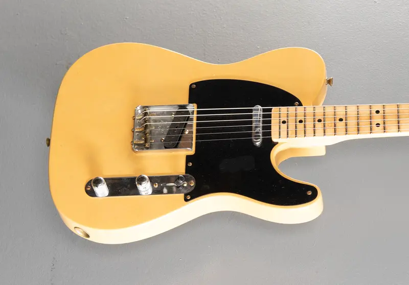 1952 Fender Journeyman Relic Telecaster in Nocaster Blonde