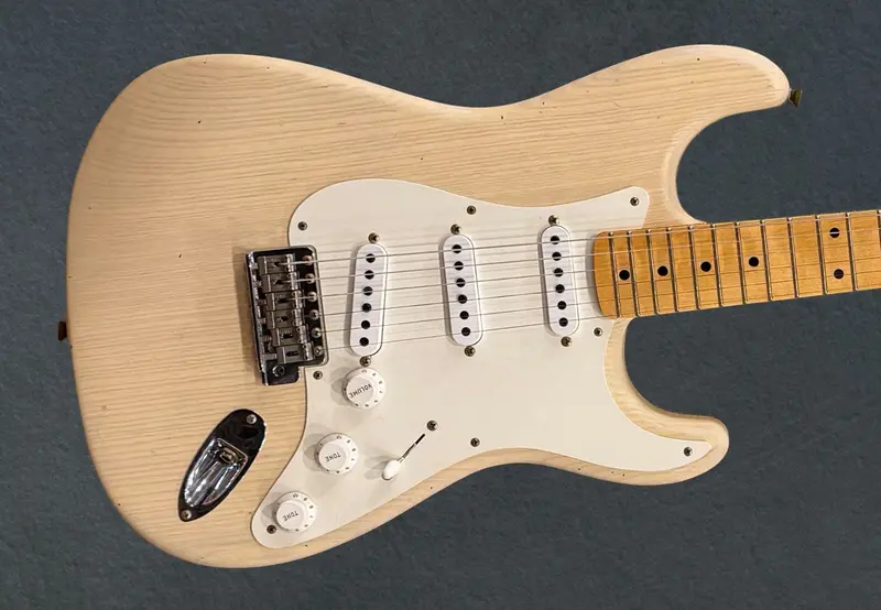 1957 Journeyman Relic Stratocaster Electric Guitar