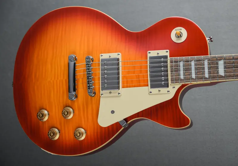 1959 Gibson Les Paul Standard Reissue in Aged Dark Cherry Burst