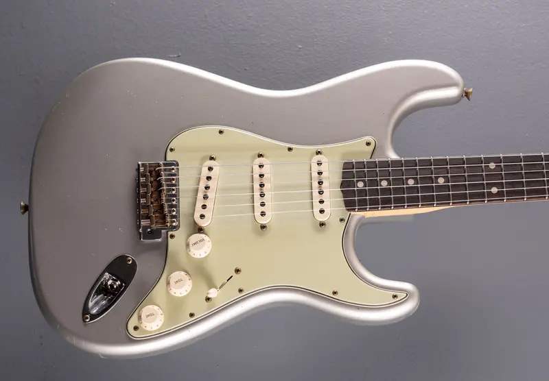 1960 Fender Stratocaster Journeyman Relic Model