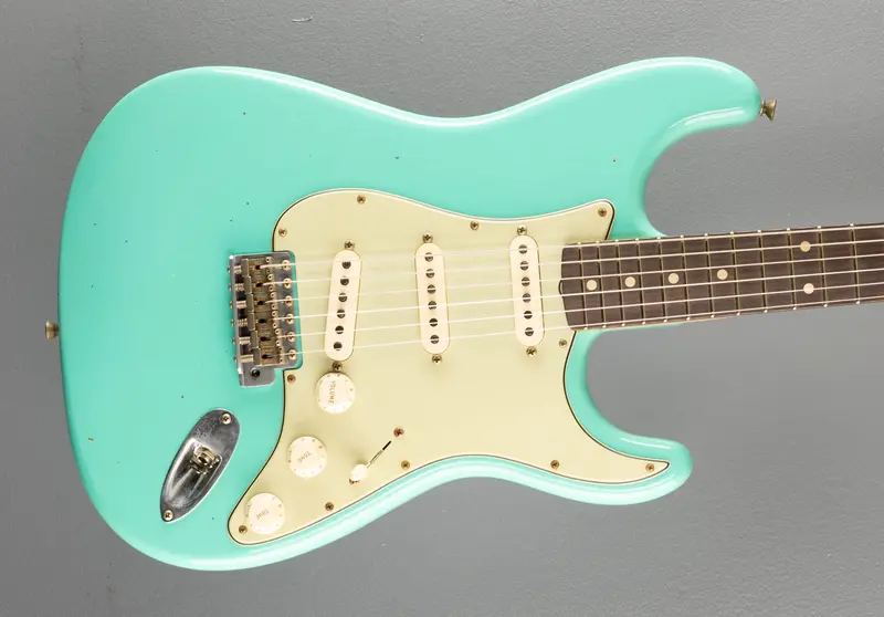 1960 Journeyman Relic Stratocaster in Aged Seafoam Green