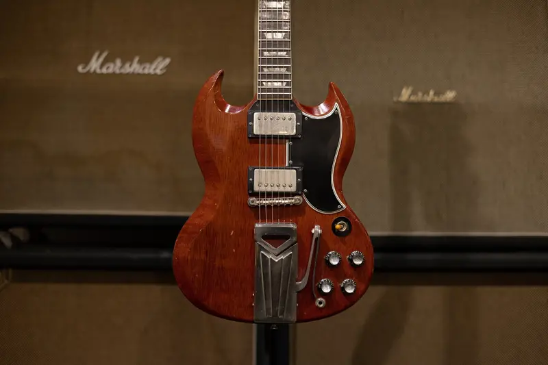 1963 Gibson SG/Les Paul Hybrid – Classic Double-Cut Design