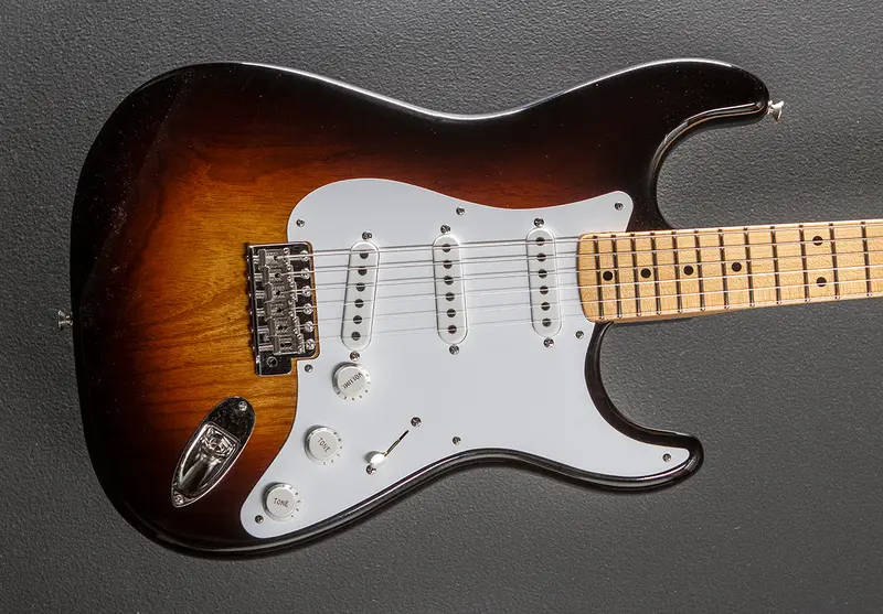 70th Anniversary 1954 Deluxe Closet Classic Stratocaster – Limited Commemorative Edition