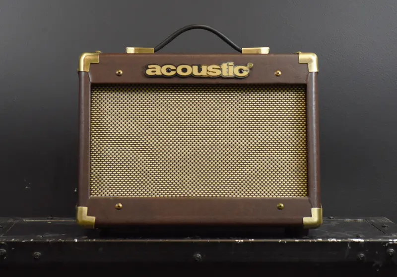 AER A15 Compact Acoustic Amp – 1×6.5″ Combo, Recently Updated