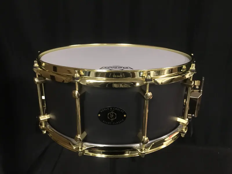 Alloy Classic Maple Snare Drum – 6″ x 14″
