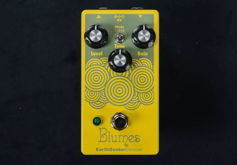 Blumes Low-Signal Shredder Distortion Pedal