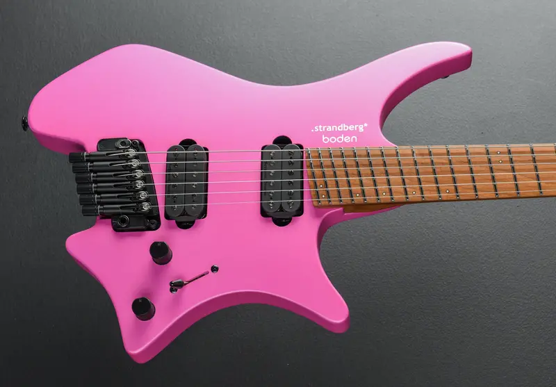 Boden Standard N2.6T – Electric Fuchsia Metallic Finish