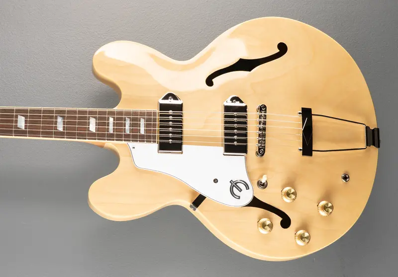 Casino Left-Handed Hollow-Body Guitar – Natural Finish
