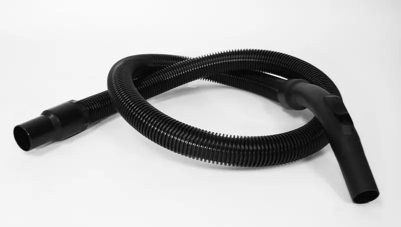 Commercial-Grade Johnny Vac Standard Hose – 1¼” (32 mm) × 5′ (1.5 m)