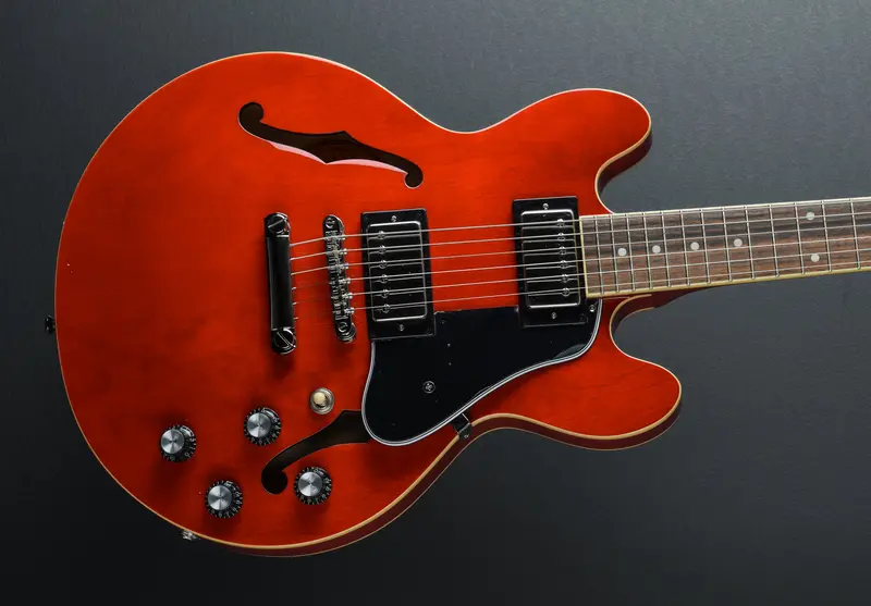 ES-339 Semi-Hollow Guitar – Cherry Finish