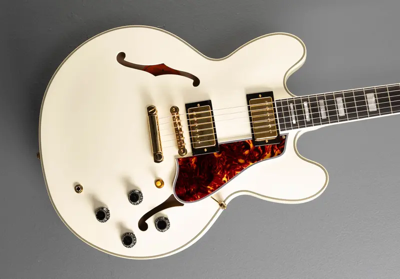 ES-355-Inspired Semi-Hollow Guitar – Classic White Finish