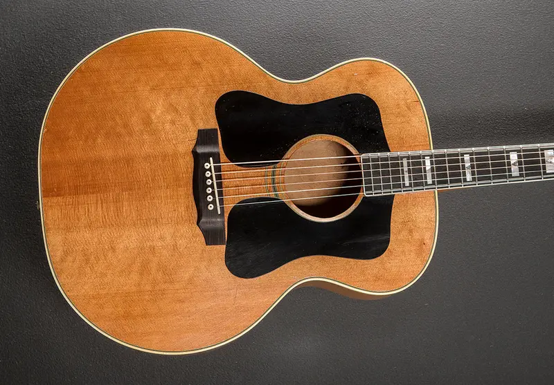F-50 Acoustic Guitar – Mid-1970s Vintage Model