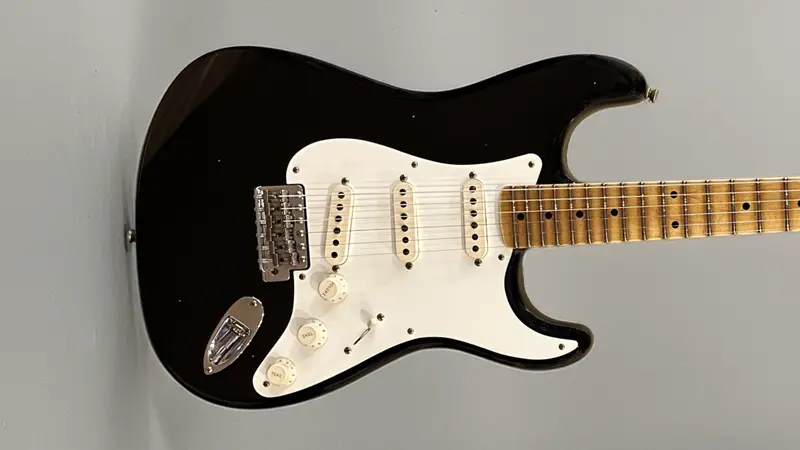 Fender 1957 Journeyman Relic Stratocaster – Distinct Aged Build