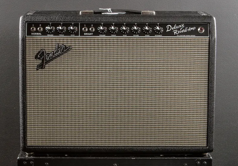 Fender ’64 Custom Deluxe Reverb Amplifier – Vintage-Inspired Tube Tone
