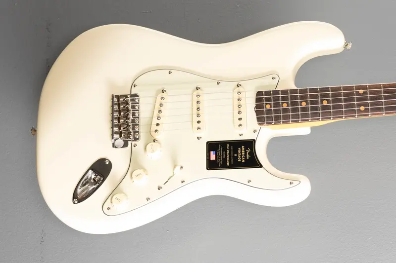 Fender American Vintage II 1961 Stratocaster – Olympic White