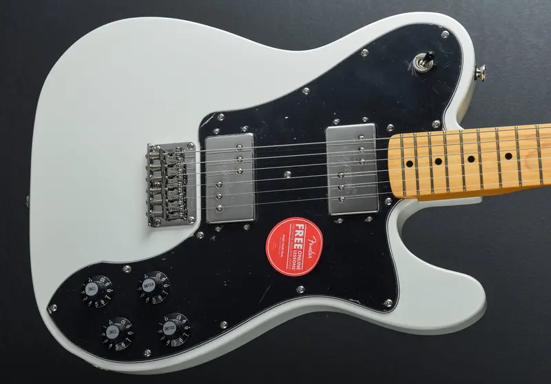 Fender Classic Vibe 1970s Telecaster Deluxe in Olympic White