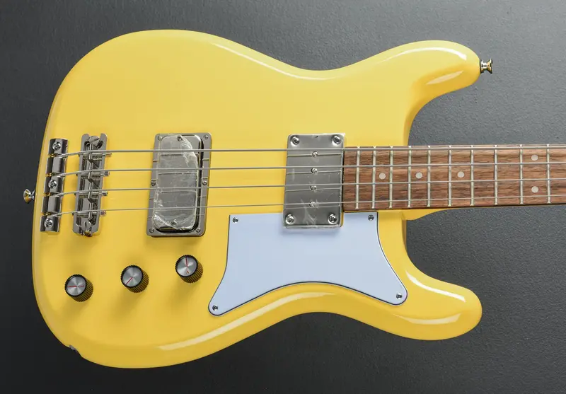 Fender Newport Bass – Sunset Yellow Finish