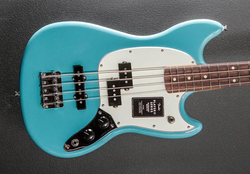 Fender Player II Mustang Bass PJ – Aquatone Blue with Rosewood Fingerboard