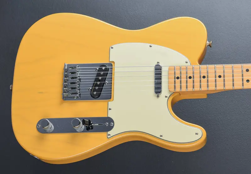 Fender Standard Telecaster – Butterscotch Blonde (2011, Used)