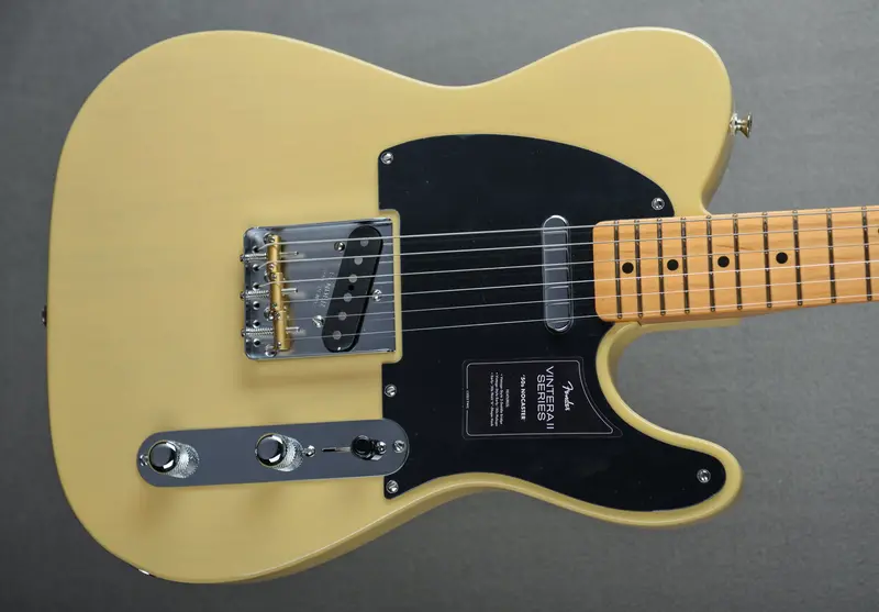 Fender Vintera II ’50s Nocaster – Blackguard Blonde
