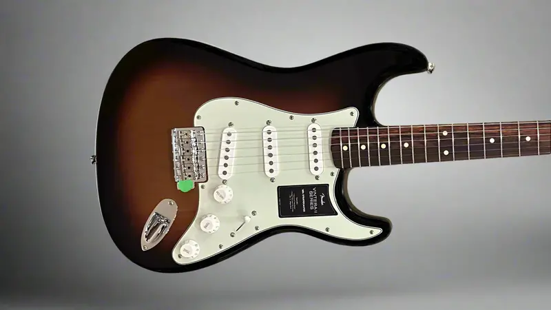 Fender Vintera II ’60s Stratocaster – Three-Color Sunburst