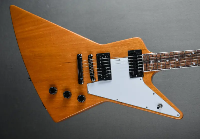 Gibson 70s Explorer Electric Guitar – Antique Natural Finish