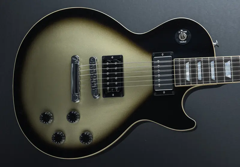 Gibson Adam Jones Les Paul Standard – Antique Silverburst