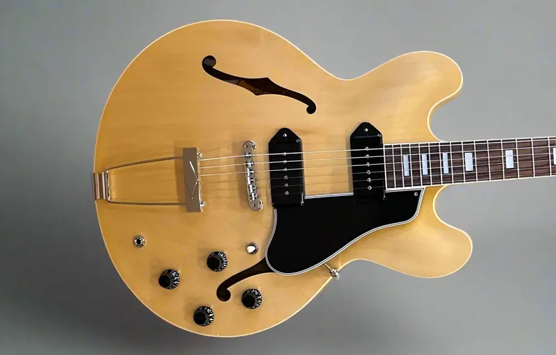 Gibson ES-330 Semi-Hollow Guitar in Antique Natural Finish