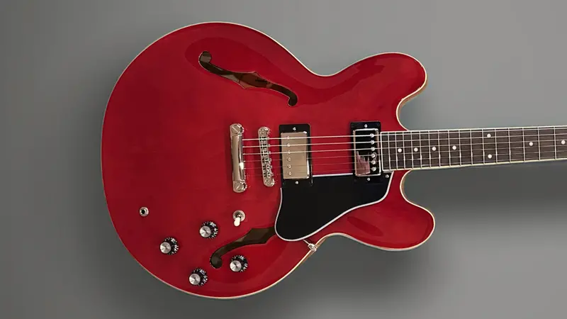 Gibson ES-335 Semi-Hollowbody Electric Guitar in Cherry Red