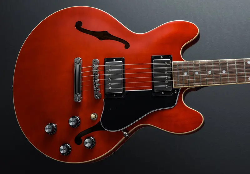 Gibson ES-339 Semi-Hollow – Cherry Red Finish
