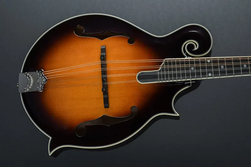 Gibson F-5G Mandolin – Cremona Sunburst Archtop Design