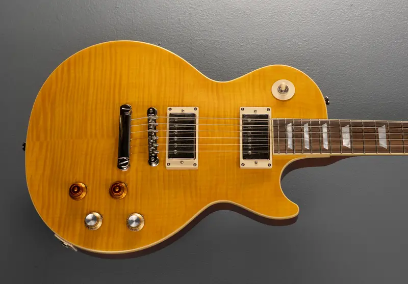 Gibson Kirk Hammett ‘Greeny’ 1959 Les Paul Standard in Greeny Burst