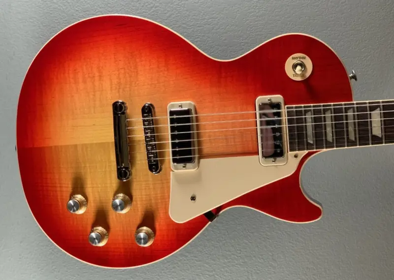 Gibson Les Paul 70s Deluxe – Cherry Sunburst