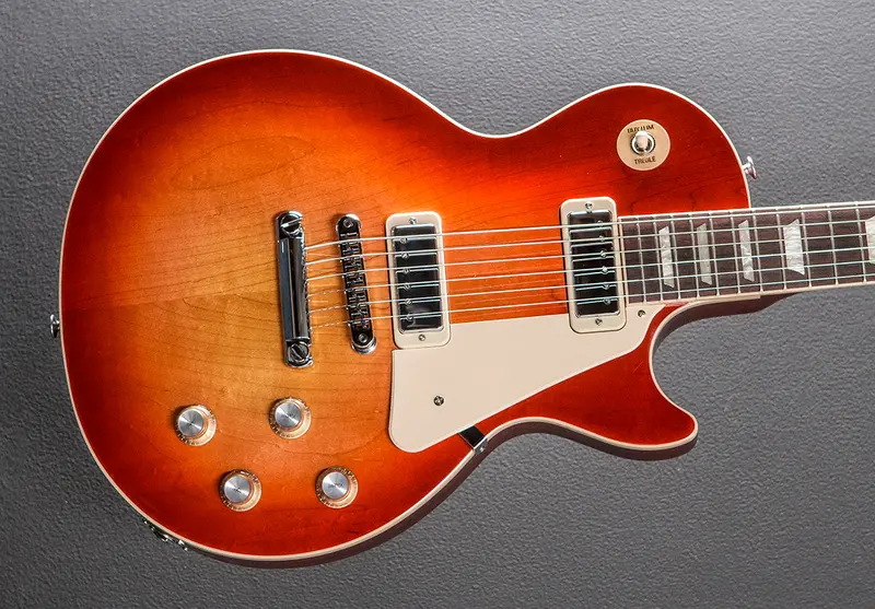Gibson Les Paul 70s Deluxe with Vintage Cherry Sunburst