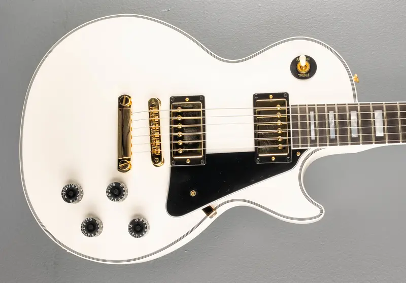 Gibson Les Paul Custom – Ebony Fingerboard, Gloss Alpine White Finish