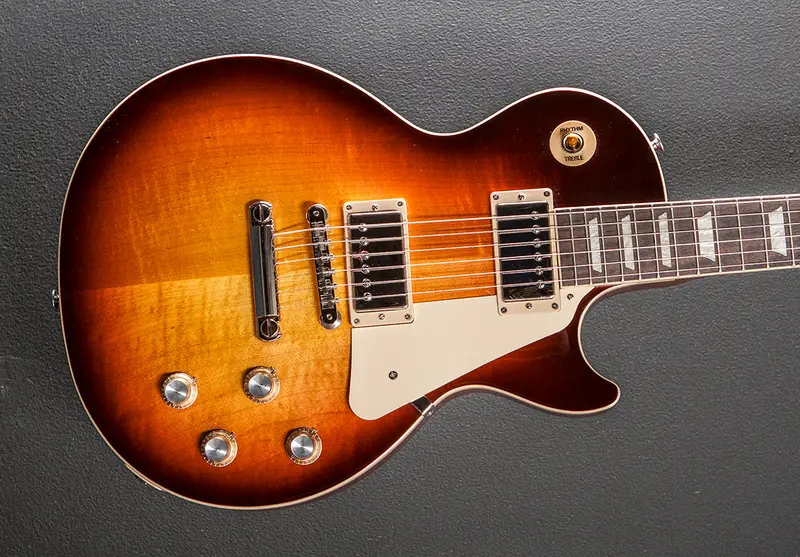 Gibson Les Paul Standard ’60s – Bourbon Burst Finish