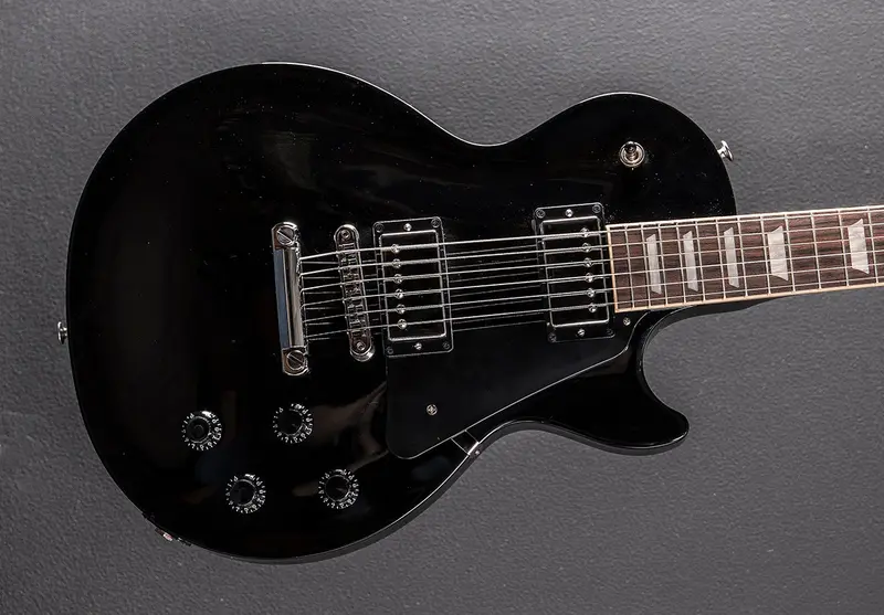 Gibson Les Paul Studio – Ebony Finish