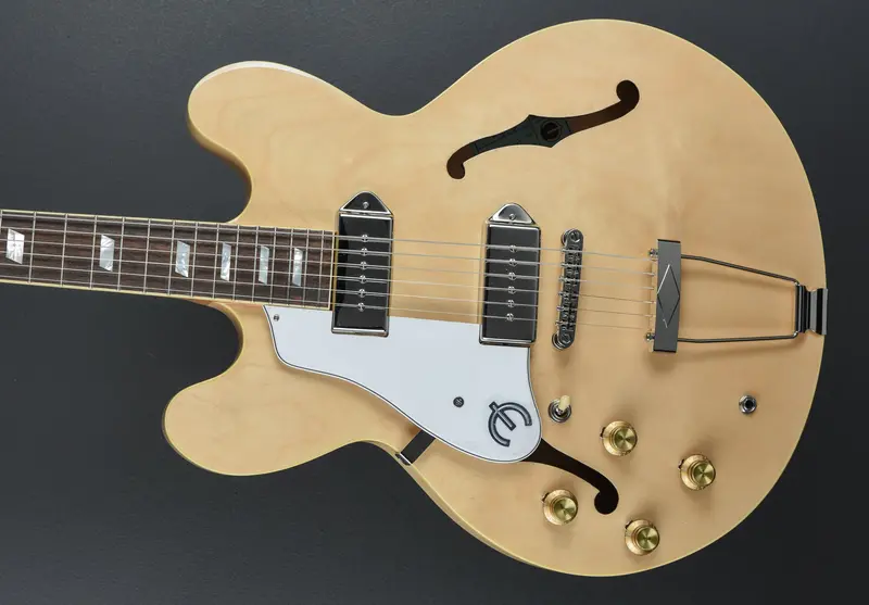Gretsch G5422T-CB Casino Left-Handed Hollowbody – Natural Finish