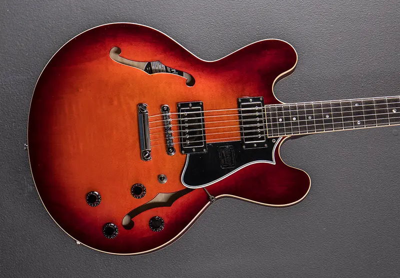 Hagstrom Standard II Collection H-535 – Chestnut Burst Finish