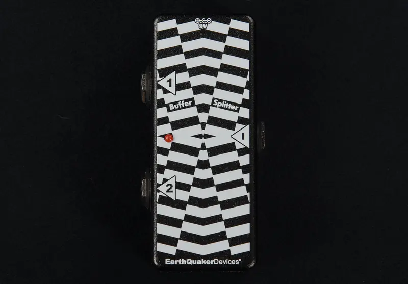 High-Fidelity Guitar Signal Buffer and Splitter Pedal