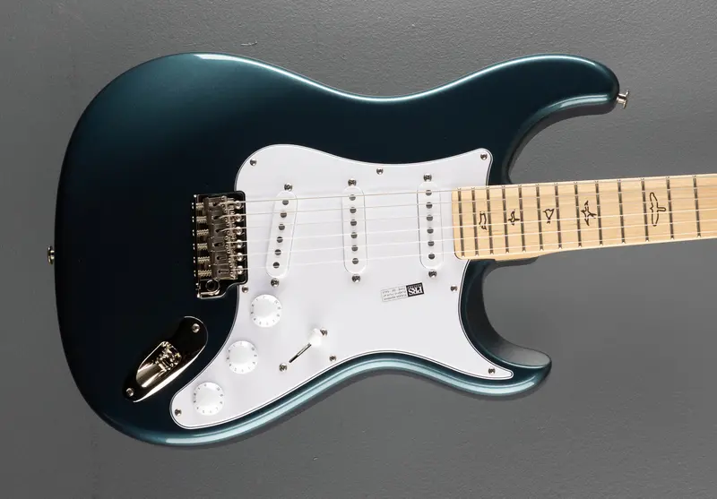 John Mayer Signature Silver Sky Guitar – Venetian Blue with Maple Fingerboard