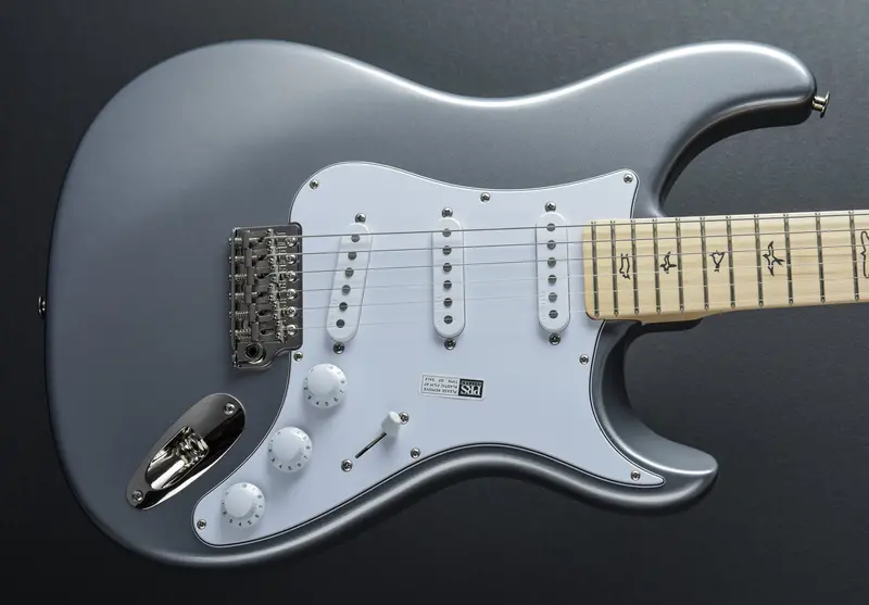 John Mayer Silver Sky – Tungsten Finish with Maple Fingerboard