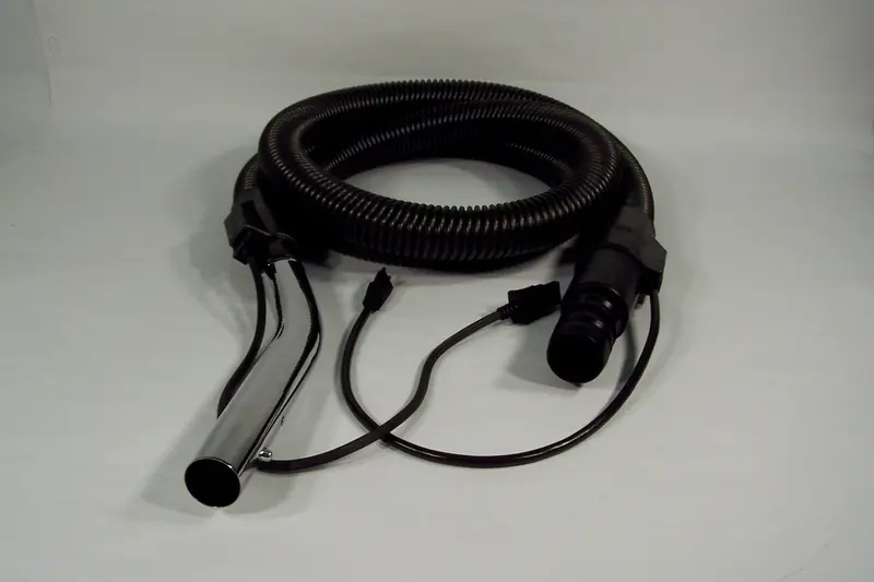 Johnny Vac JV5 8-Foot Commercial Electric Hose – 32mm, Curved Handle, Locking Button, Black