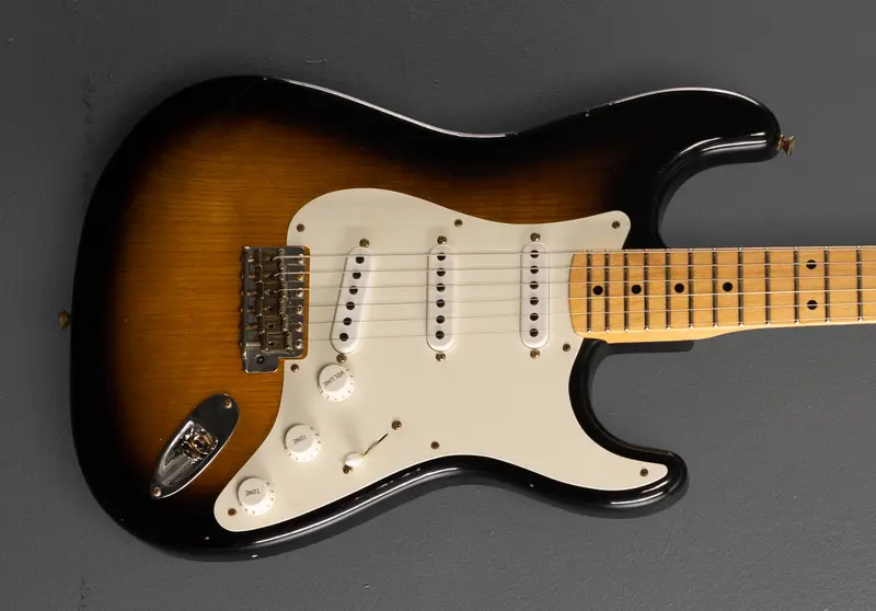 Journeyman Relic Stratocaster — 1955-Inspired Two-Tone Sunburst