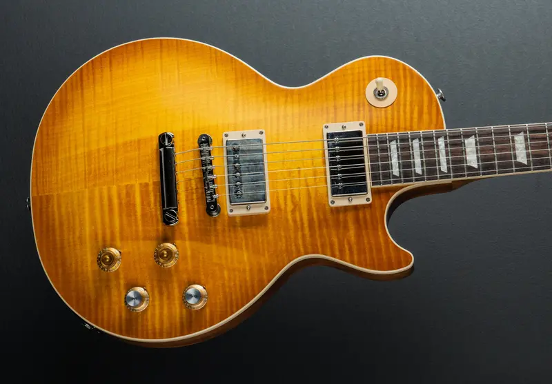 Kirk Hammett ‘Greeny’ Les Paul Standard – Greeny Burst Finish