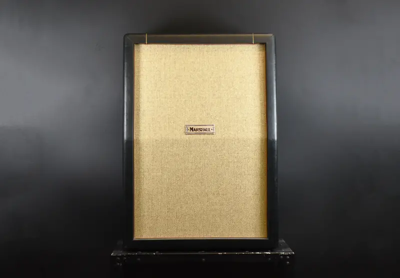 Marshall ST212 Angled 2×12 Guitar Cabinet – 2023 Model