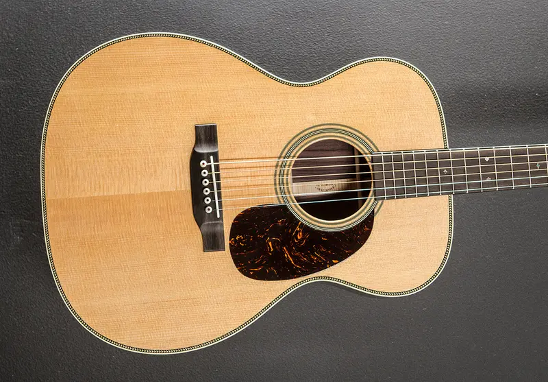 Martin 000-28 Acoustic Guitar – 2025 Gloss Natural Edition
