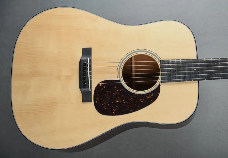 Martin D-18 Authentic 1937 Reissue